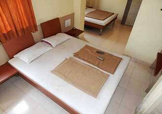 Sai Ratna Lodging, Nashik 5